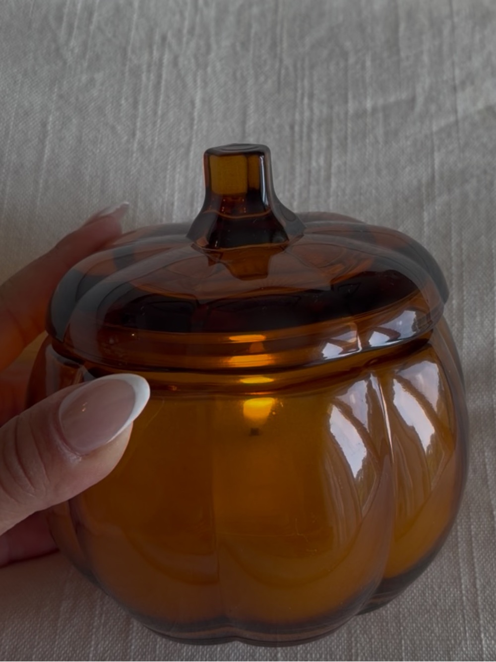 Hobby Lobby Pumpkin Container LED Candle Amber Glass Pumpkin Jar with Lid